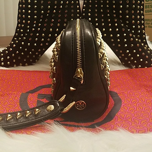 Tory Bury Black Pyramid Studded Clutch Wristlet - Picture 5 of 8